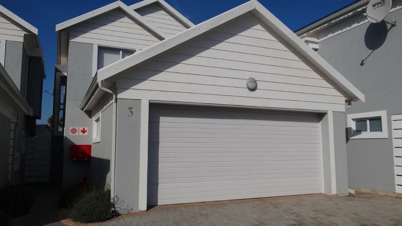 Waterside Living Can05 Jeffreys Bay Exterior photo